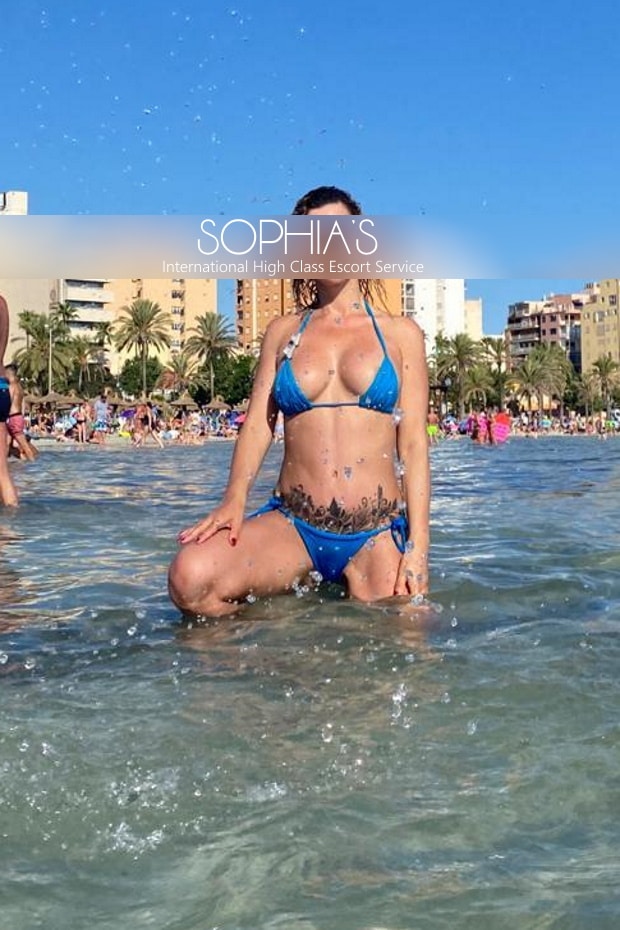 Munich Escort Lady Sonja- seduces you