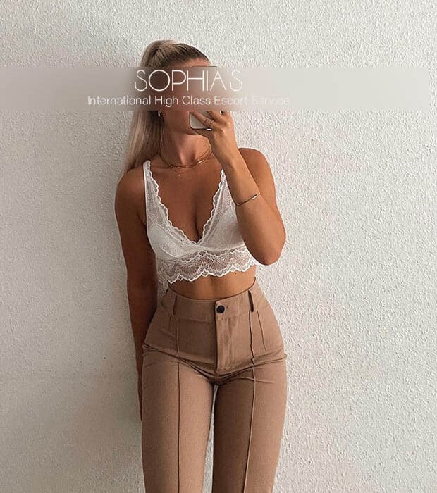Pia high class escortlady aus bremen